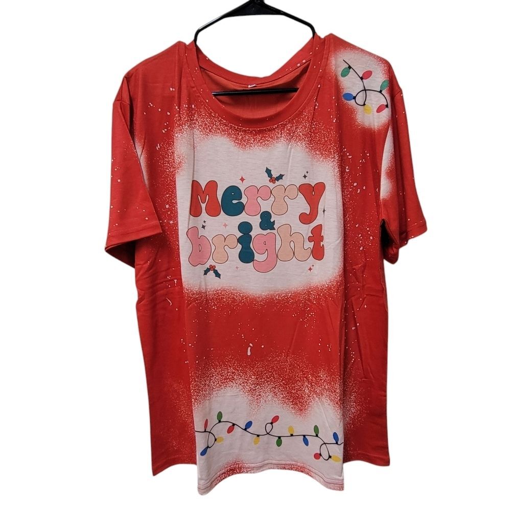 Women's Merry and Bright Short Sleeve Holiday T-shirt with Christmas Lights-NIP